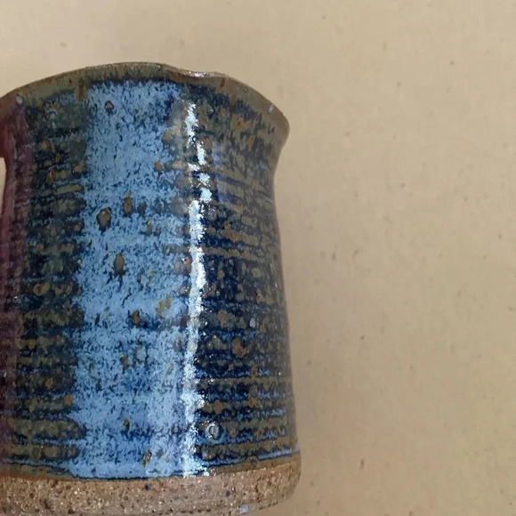 Ceramic creamer blue glaze no chips or nicks - Picture 5 of 8